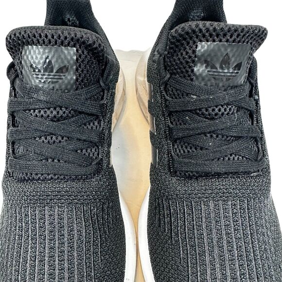 Adidas Swift Run Men's Size 5.5 Running Sneakers Carbon Black - Picture 7 of 15